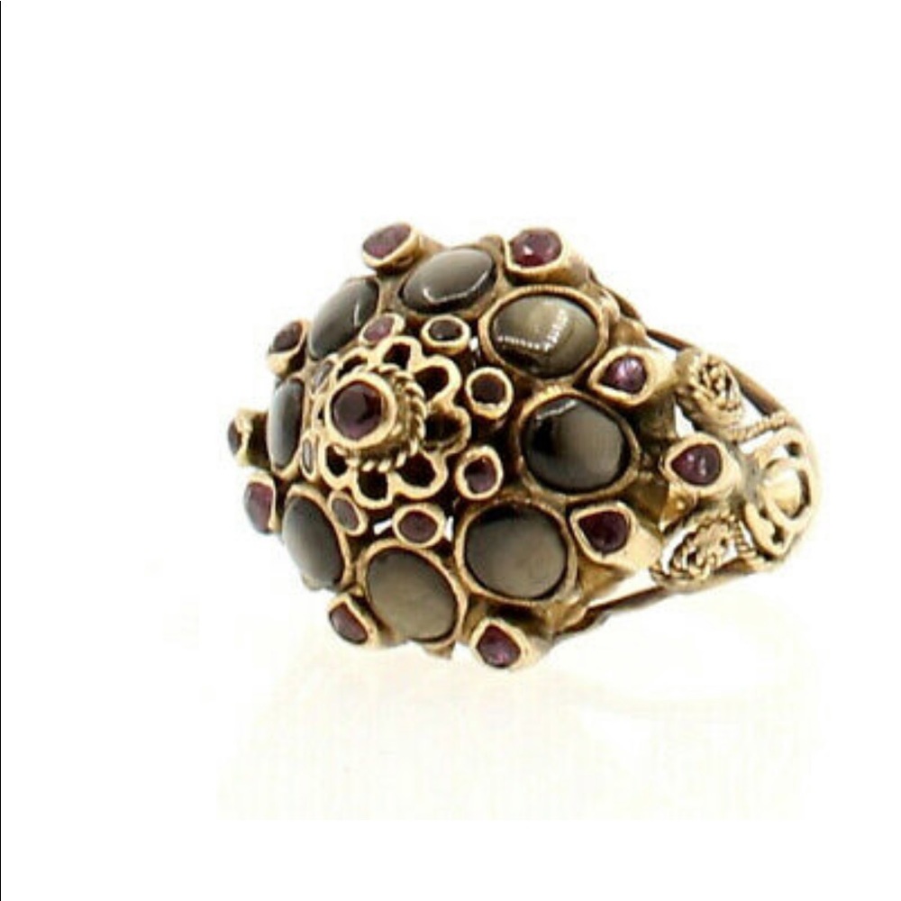 Victorian-Style 14K gold Ring with Black and Purple Stones. Elegant and unique !